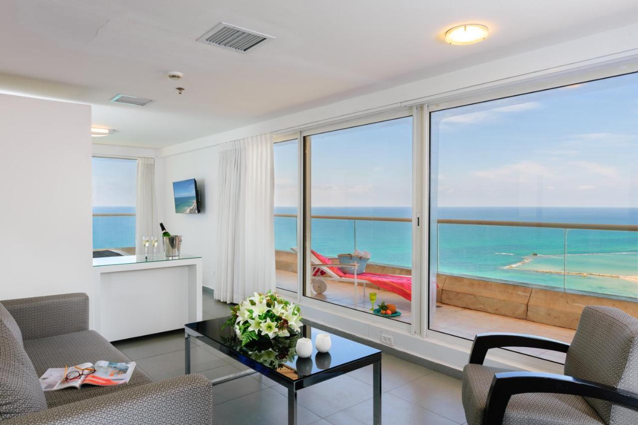 Arena Hotel By The Beach Bat Yam Exterior foto