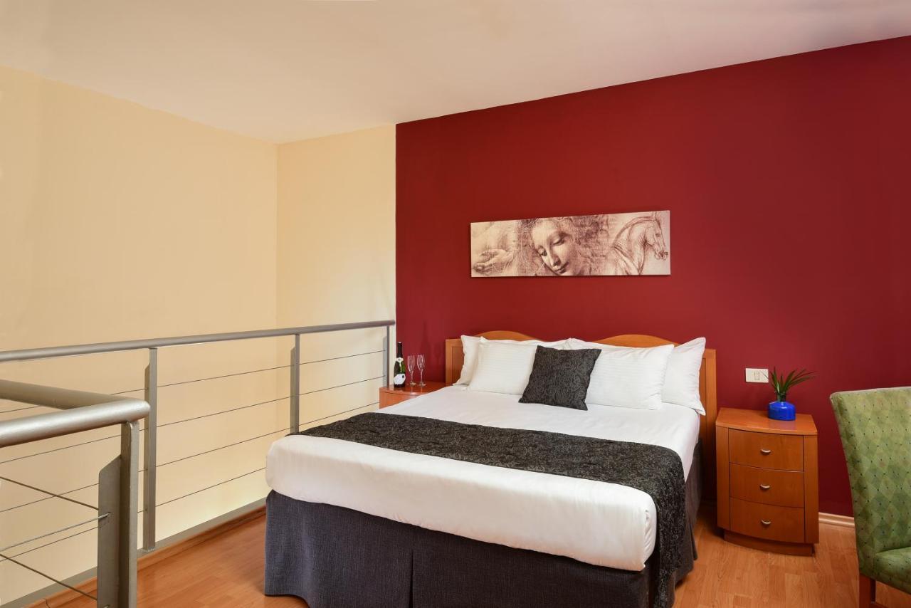 Arena Hotel By The Beach Bat Yam Exterior foto